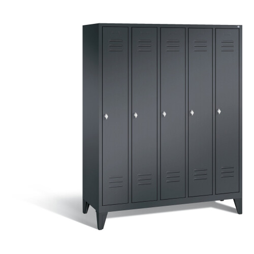 Spind Classic auf Füßen, 5 Abteile, Abteilbreite 300mm, Farbe Korpus: Schwarzgrau, Farbe Front: Schwarzgrau