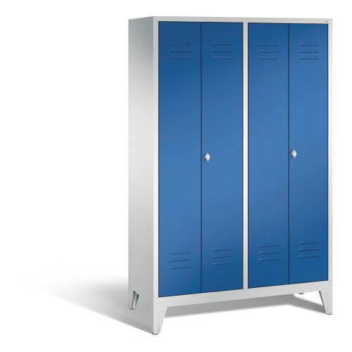 Spind Classic mittig schliessend auf Füßen, 4 Abteile für 2 Personen, Abteilbreite 300mm, Farbe Korpus: Lichtgrau, Farbe Front: Enzianblau